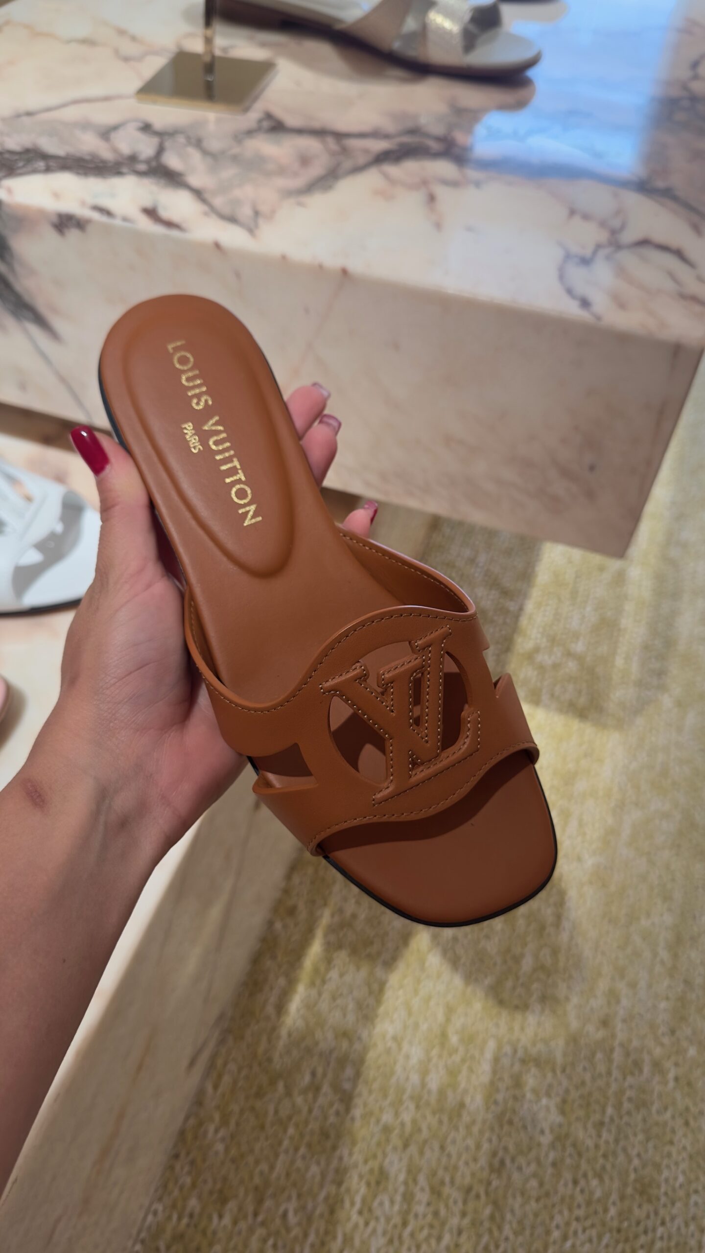 LV Isola Flat Louis Vuitton