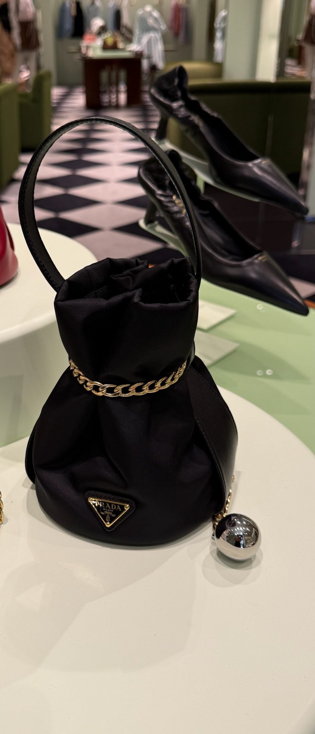 Petit Sac Noir mini Re-Nylon Prada