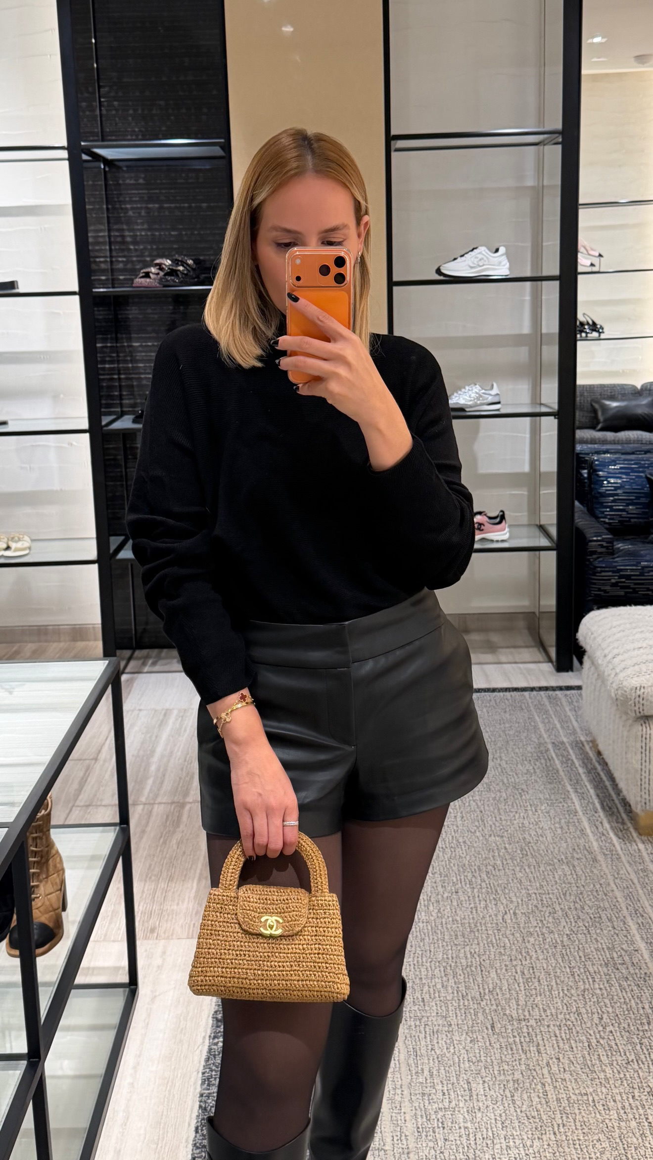 Mini Flap Bag Chanel em Ráfia