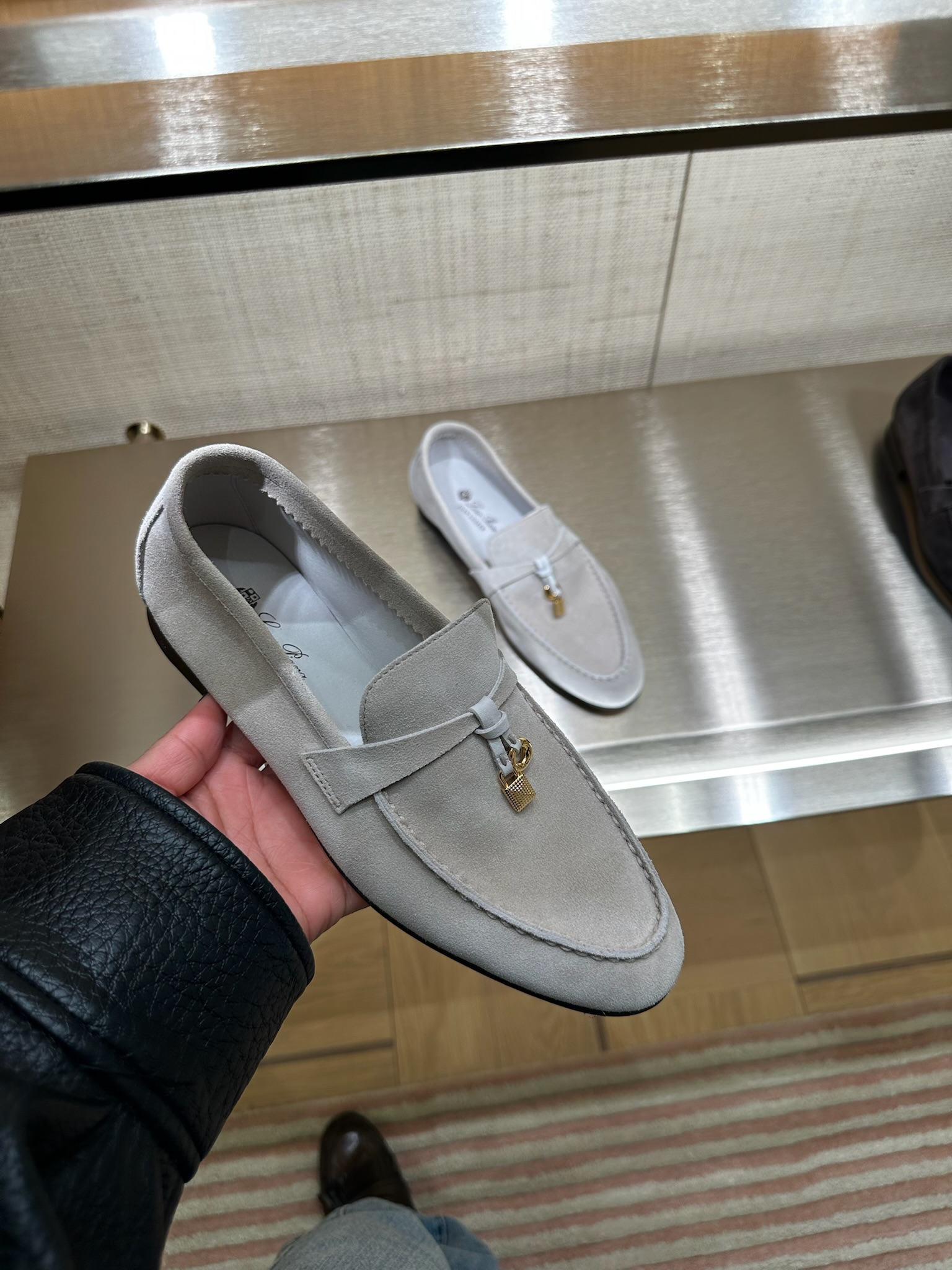 SUMMER CHARMS WALK SUEDE LORO PIANA