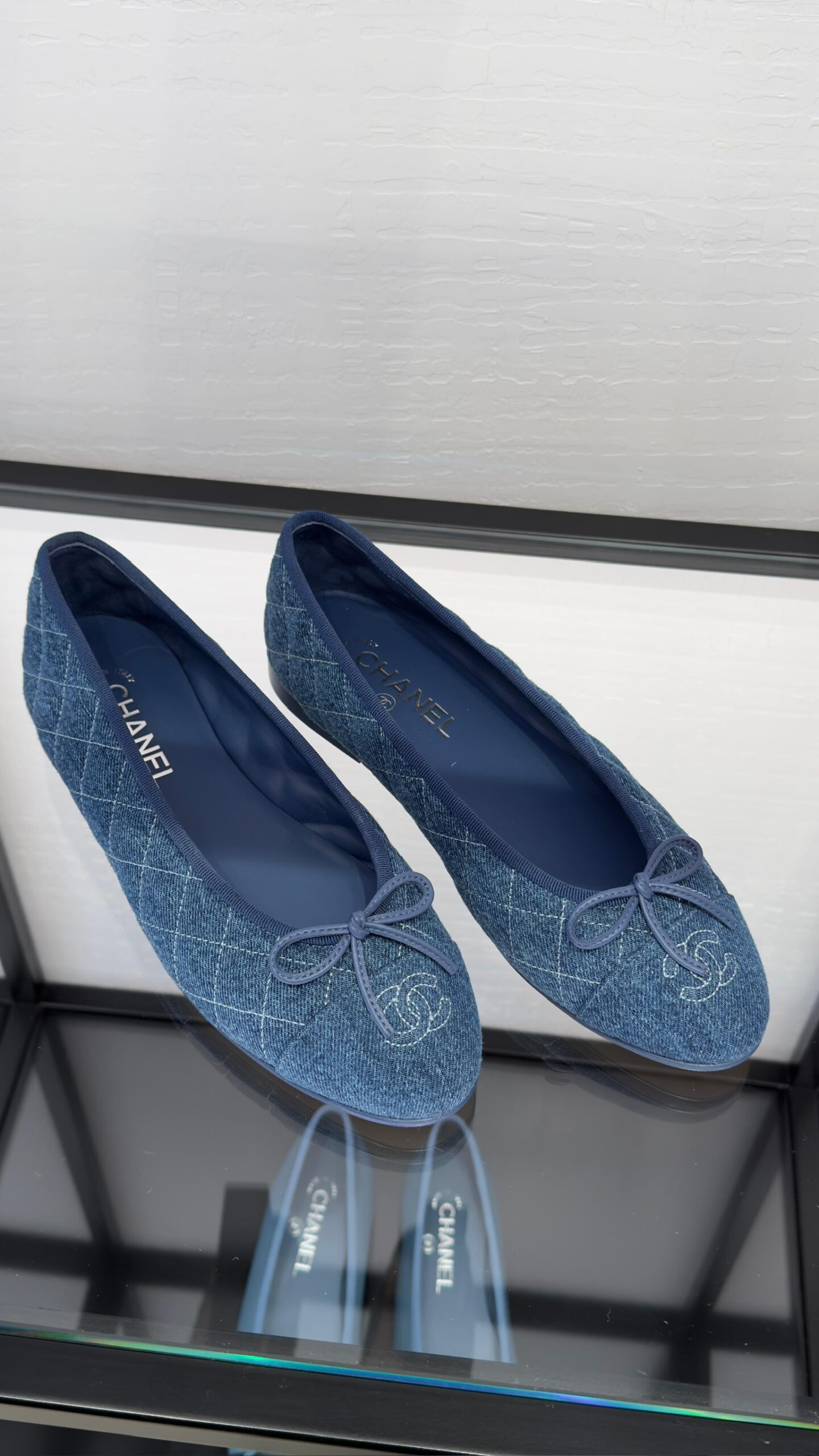 Sabrinas Jeans Chanel