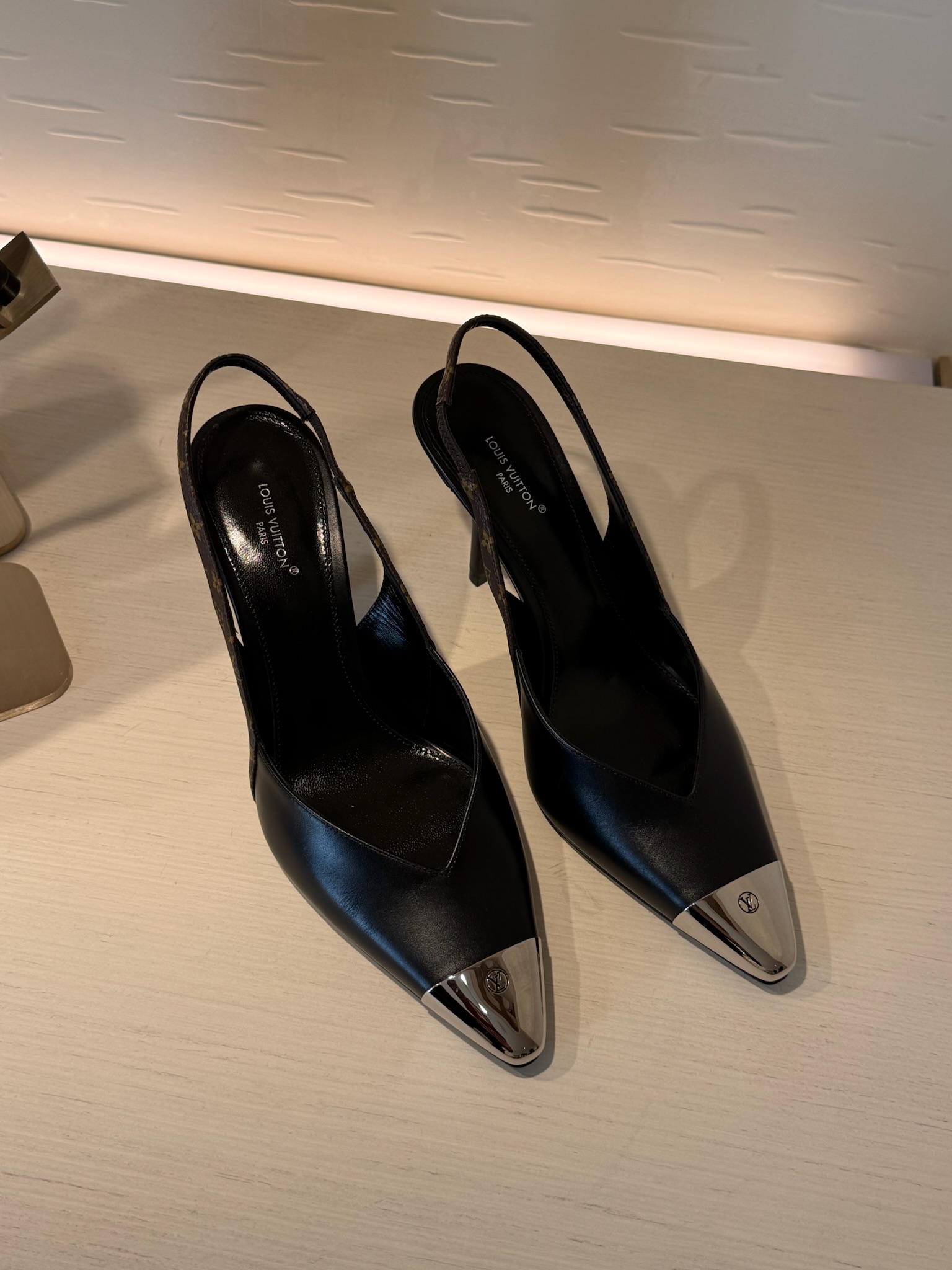 Urban Twist Slingback Louis Vuitton